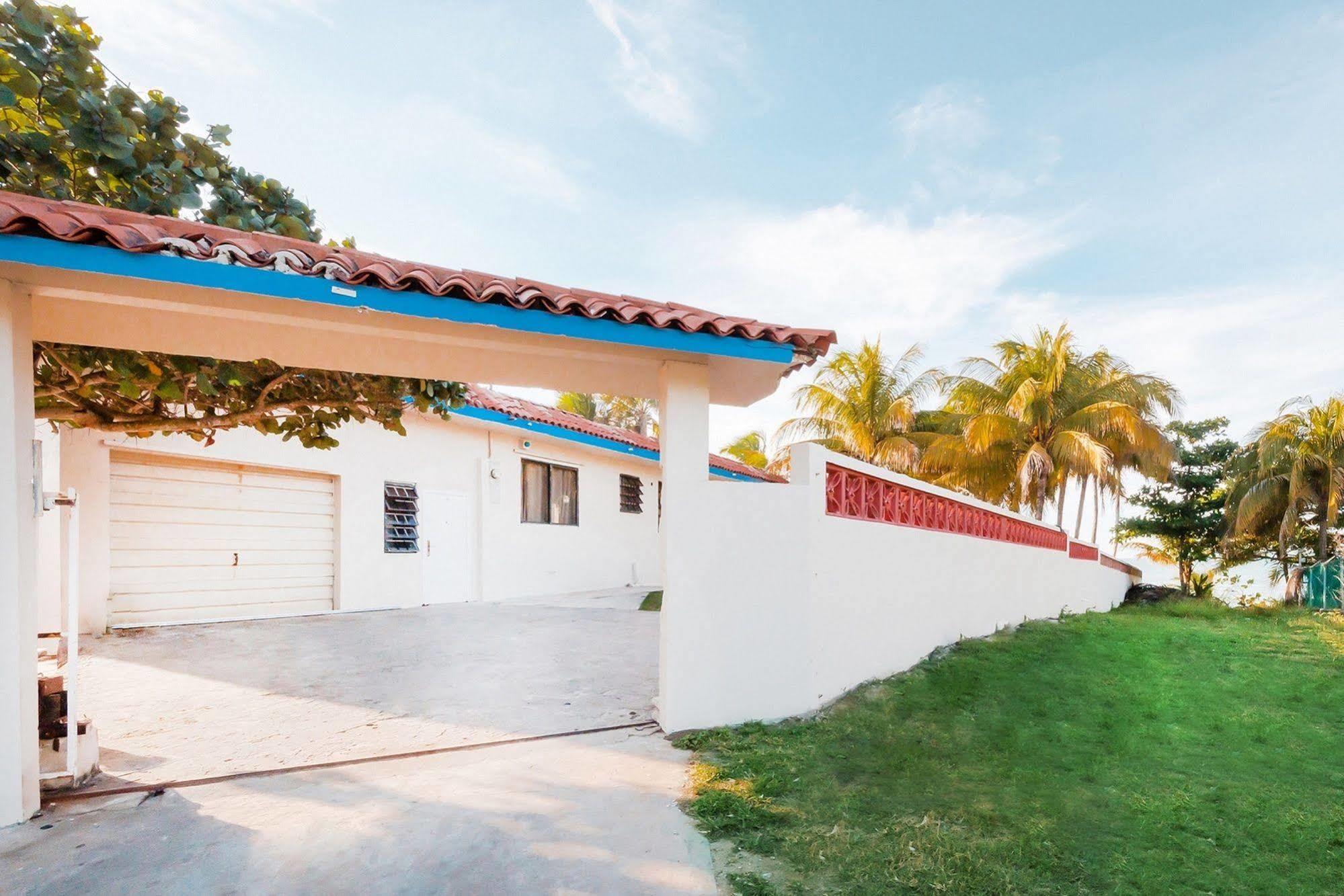 Apartament Ventana Al Atlantico At Arecibo 681 Ocean Drive Islote Zewnętrze zdjęcie